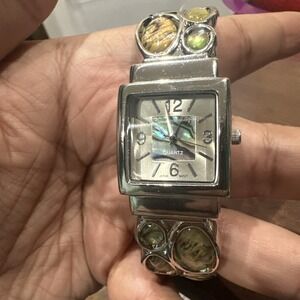 Working Fancy Cuff Watch Mother Of Pearl Dainty Ladies Square Cuff Watch 26mm